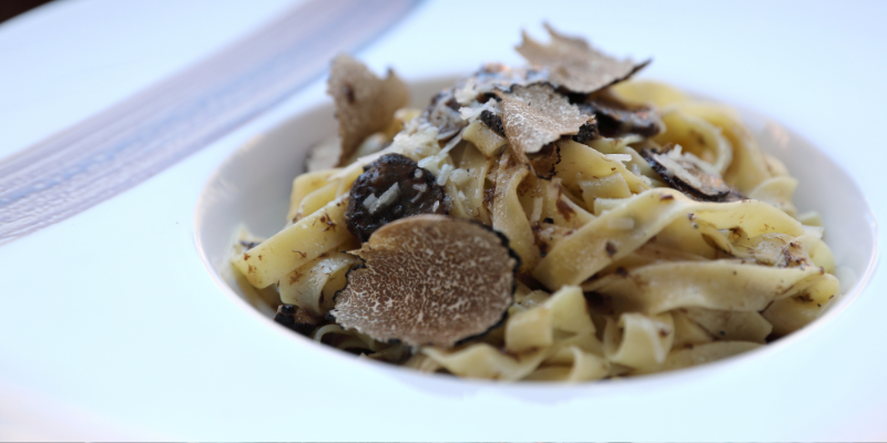 Specialità Con Tartufo