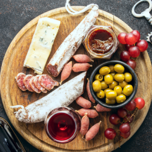 Un tagliere che racconta il territorio: l’aperitivo rustico che conquista Gropello Cairoli