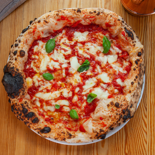 Dove Mangiare Pizza Napoletana a Olgiate Olona: Un Viaggio tra Gusto e Tradizione