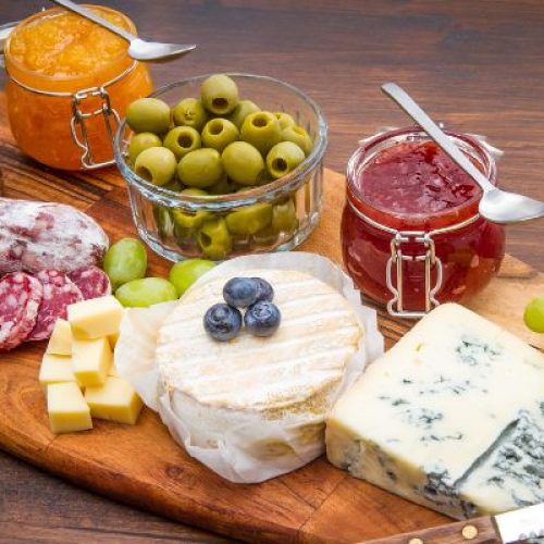 Scopri le migliori degustazioni di salumi e formaggi a Volongo